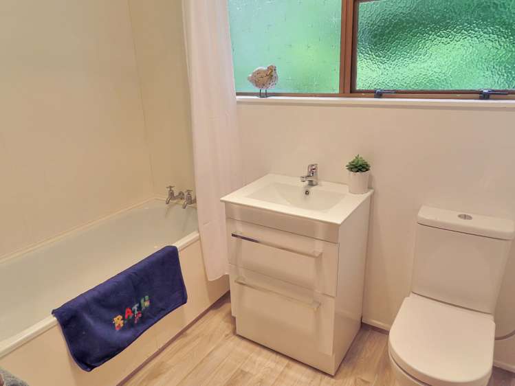 273 Grounsell Crescent Belmont_5