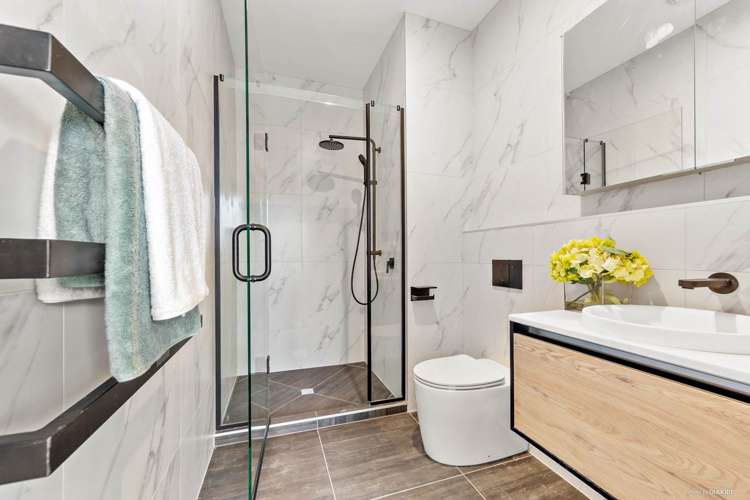 9/12 Burns Avenue Takapuna_11