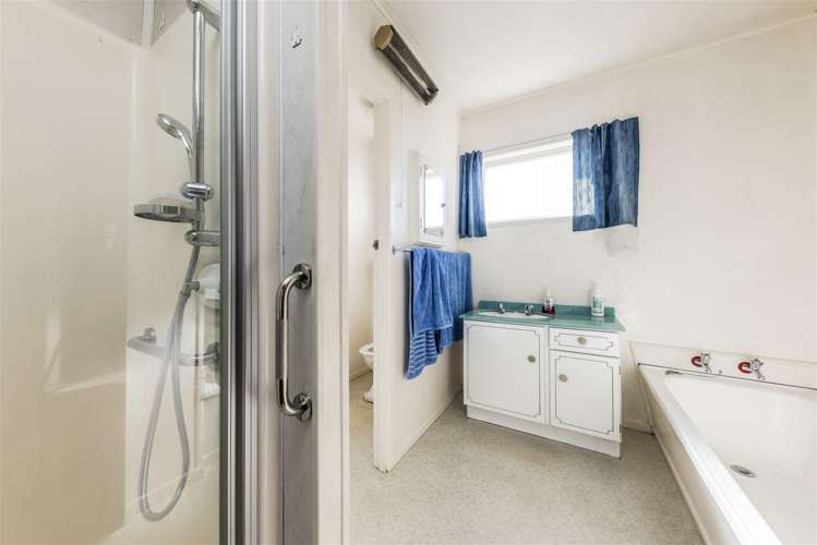 306 Massey Road Mangere East_11