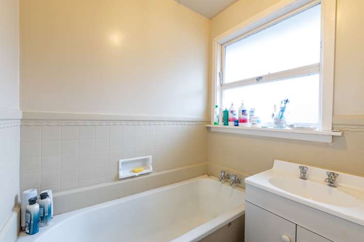 10 Curletts Road Sockburn_8