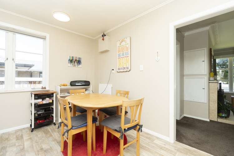 83 Montgomery Crescent Bader_10