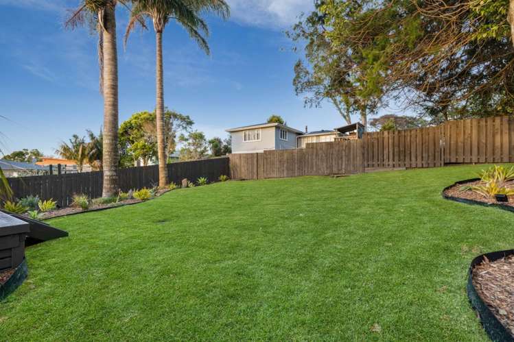 19 Highland Avenue Titirangi_9