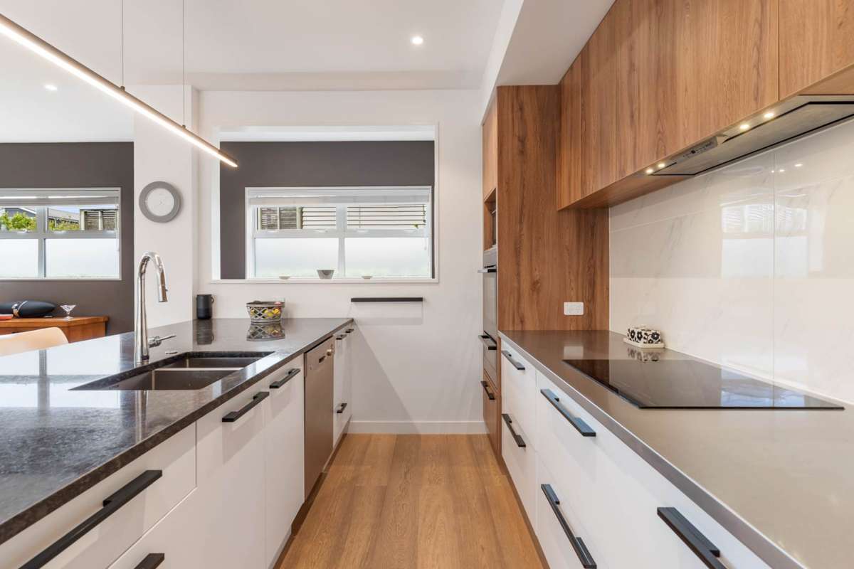 8 Colchester Avenue_3