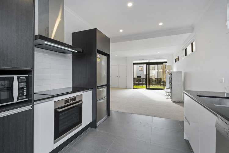 11 Frank Gill Road Hobsonville_6