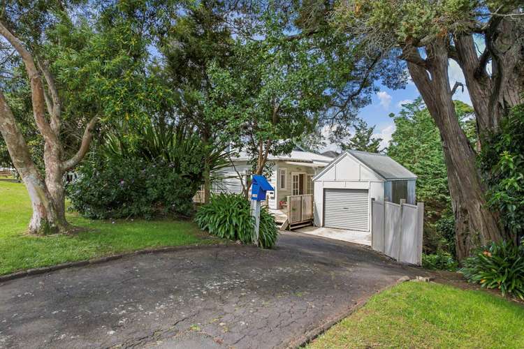 2 Seaview Avenue Northcote_22