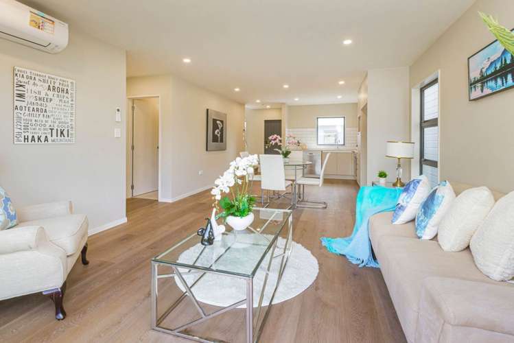 3/43 Clevedon Road Papakura_2