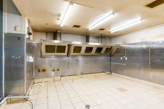 Shop 11/62-78 Hurstmere Road Takapuna_2