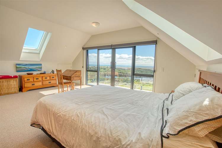 90 The Strand Okarito_16