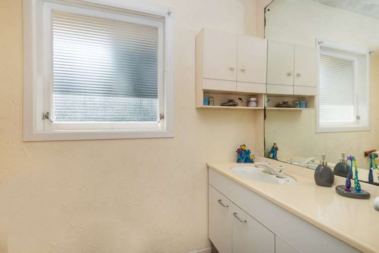 54 Titoki Street Te Atatu Peninsula_22