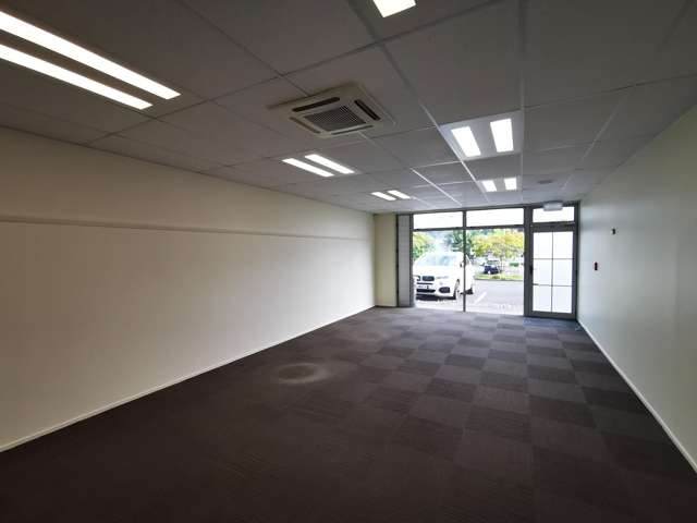 H/86 Bush Road Albany_2