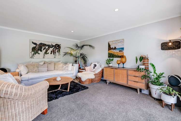 7C Hobbs Road Matakatia Bay_11