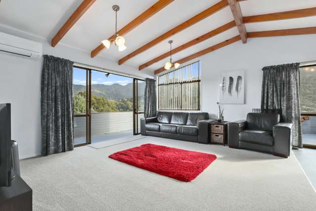 14 Upland Road Huia_2