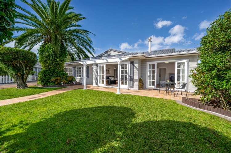 5 Micawber Place Mellons Bay_0