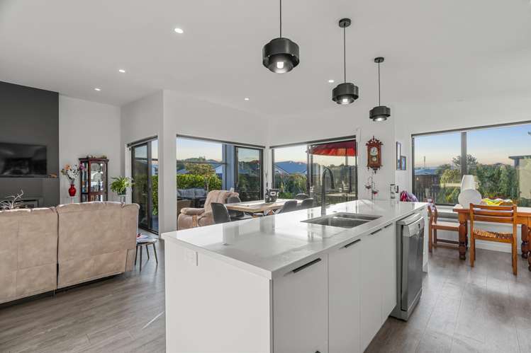 57 Awatira Drive Papamoa_12