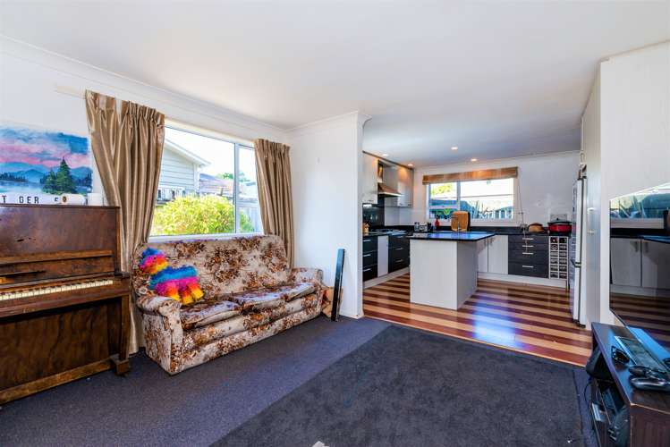 99 Rockfield Road Penrose_0