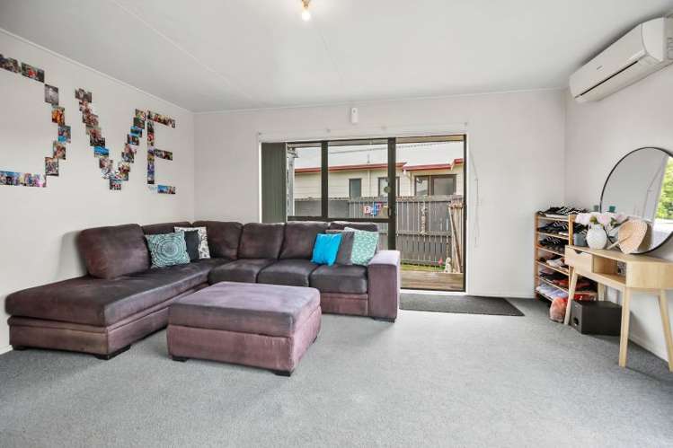 12 Kentucky Crescent Nawton_24