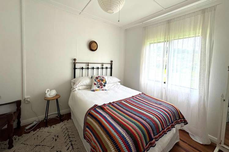 1059 Pouewe Street Kawhia_11