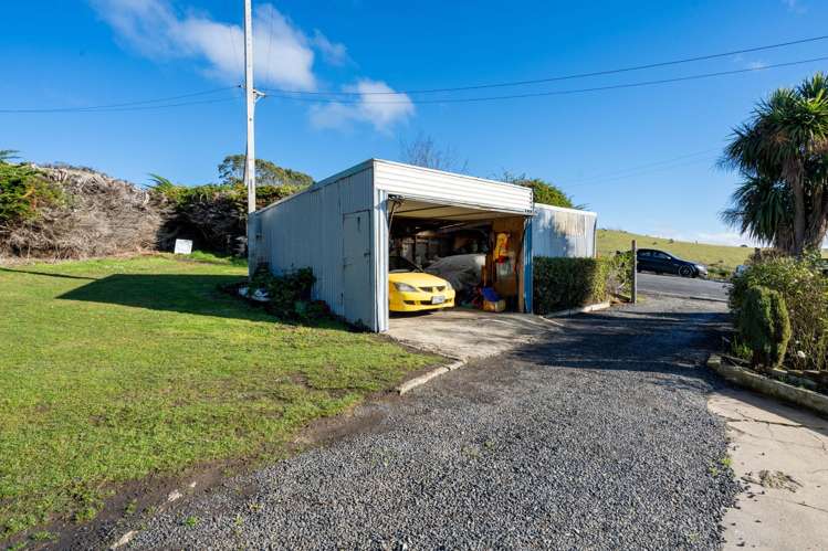 1062 Coast Road Karitane_18