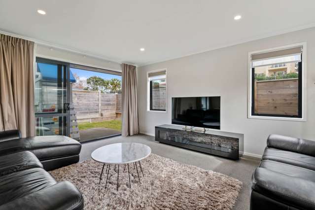 47 Couldrey Crescent Red Beach_4