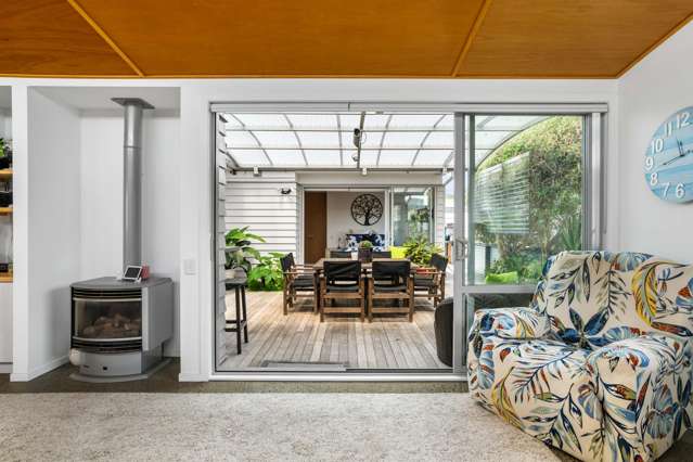 Sharp New Price - Vendors Say Sell!