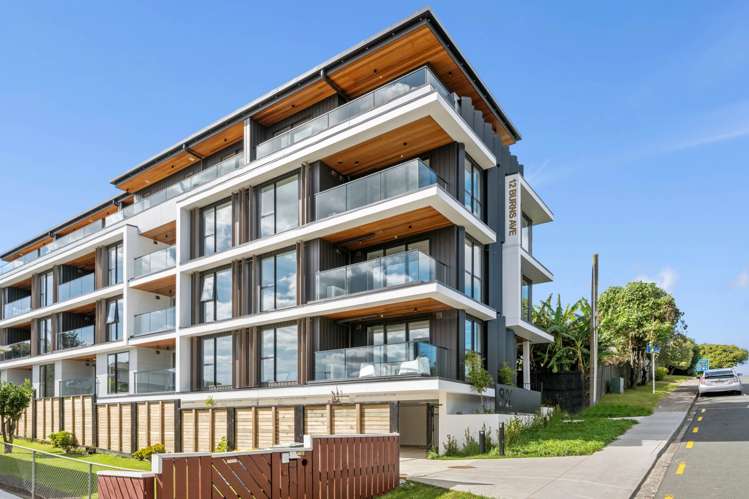 2/12 Burns Avenue Takapuna_11