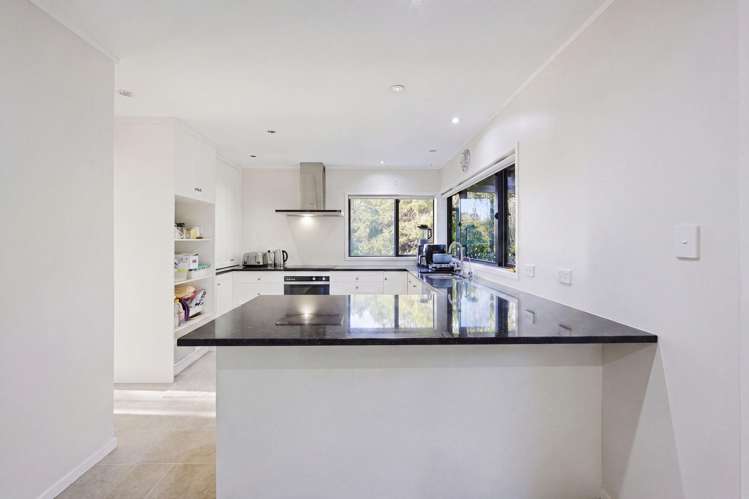 42 Murvale Drive Bucklands Beach_12