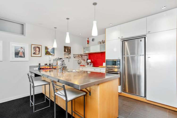 17/6 Beach Front Lane Browns Bay_6