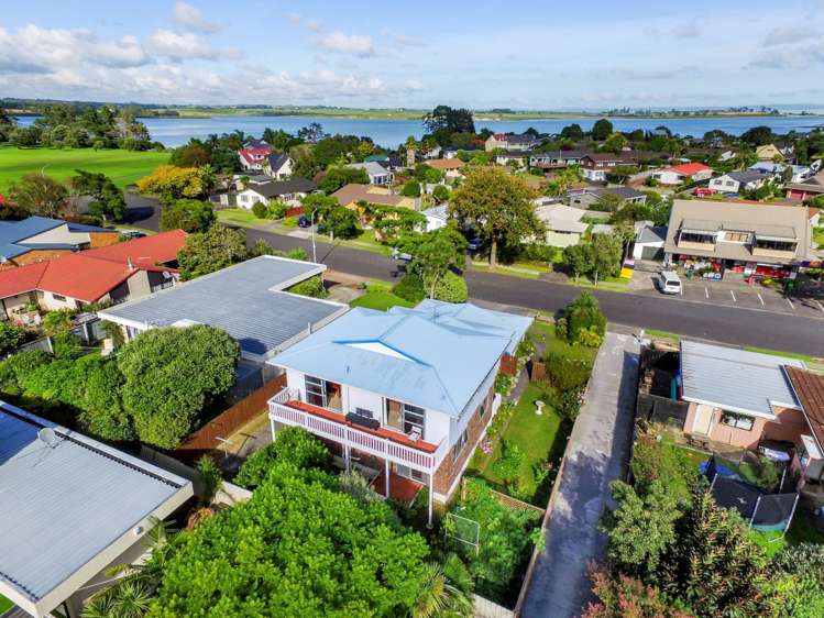 6 Moor Park Wattle Downs_27