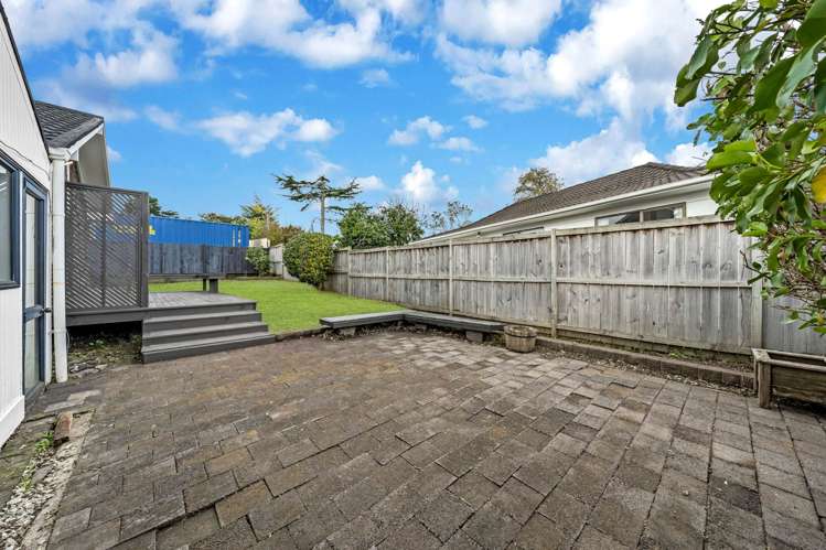 2/7 Benygloe Place Highland Park_13
