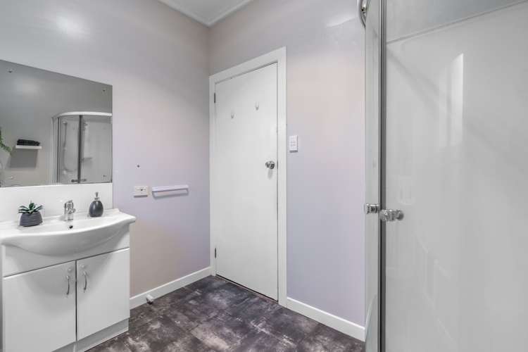 303 Crinan Street Georgetown_13