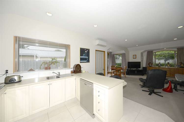 3/252 Mairehau Road Burwood_3