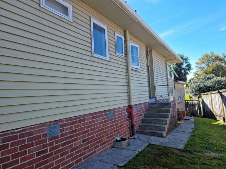 37 Covil Avenue Te Atatu South_17