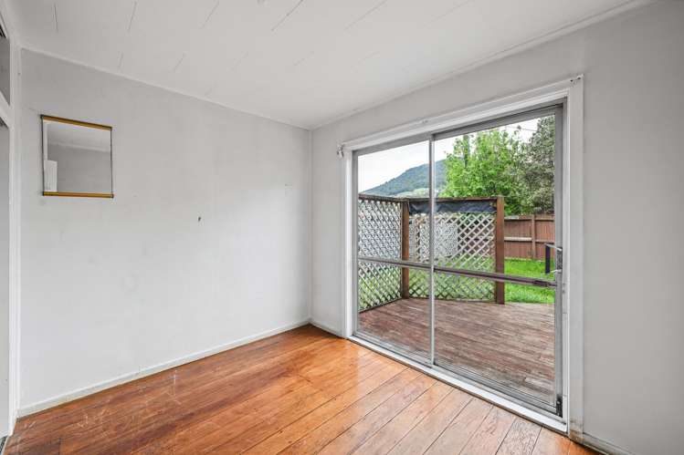149 Clayton Road Mangakakahi_9