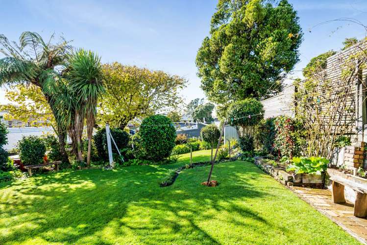 19 Nobs Line Strandon_24