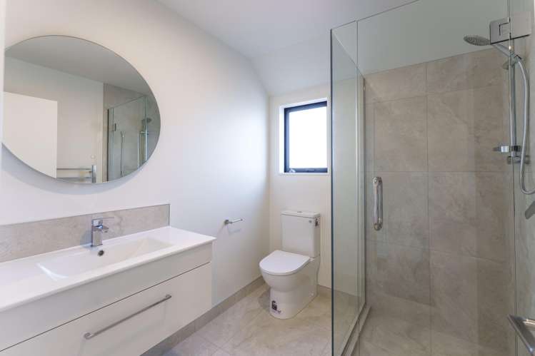5/12 Newbridge Place_4