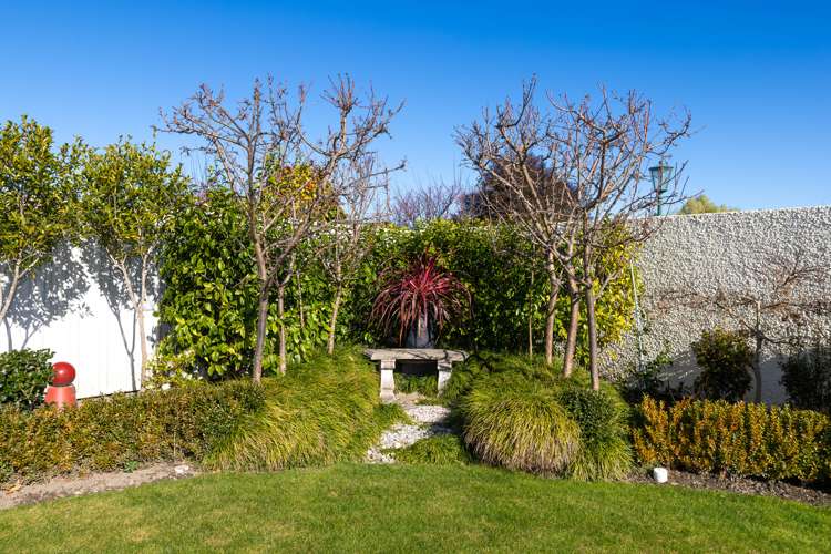 33 Kensington Drive Taradale_23