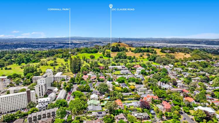 23c Claude Road Epsom_19