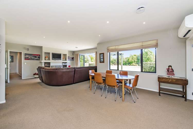 76 Stott Drive Darfield_11