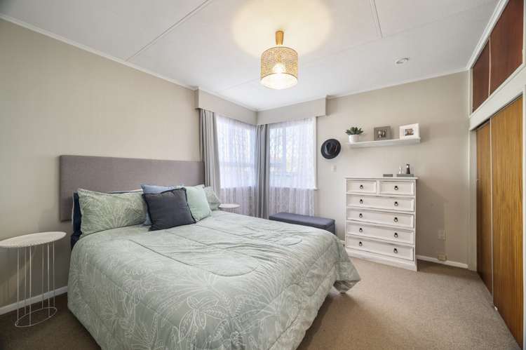 29 Pandora Avenue Westbrook_5