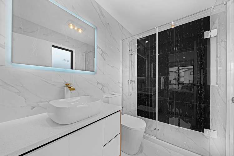 82 Koromeke Street Flat Bush_21