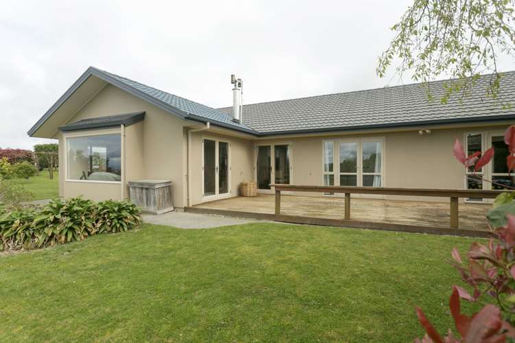 64 Oak Drive Wairakei and Surrounds_17