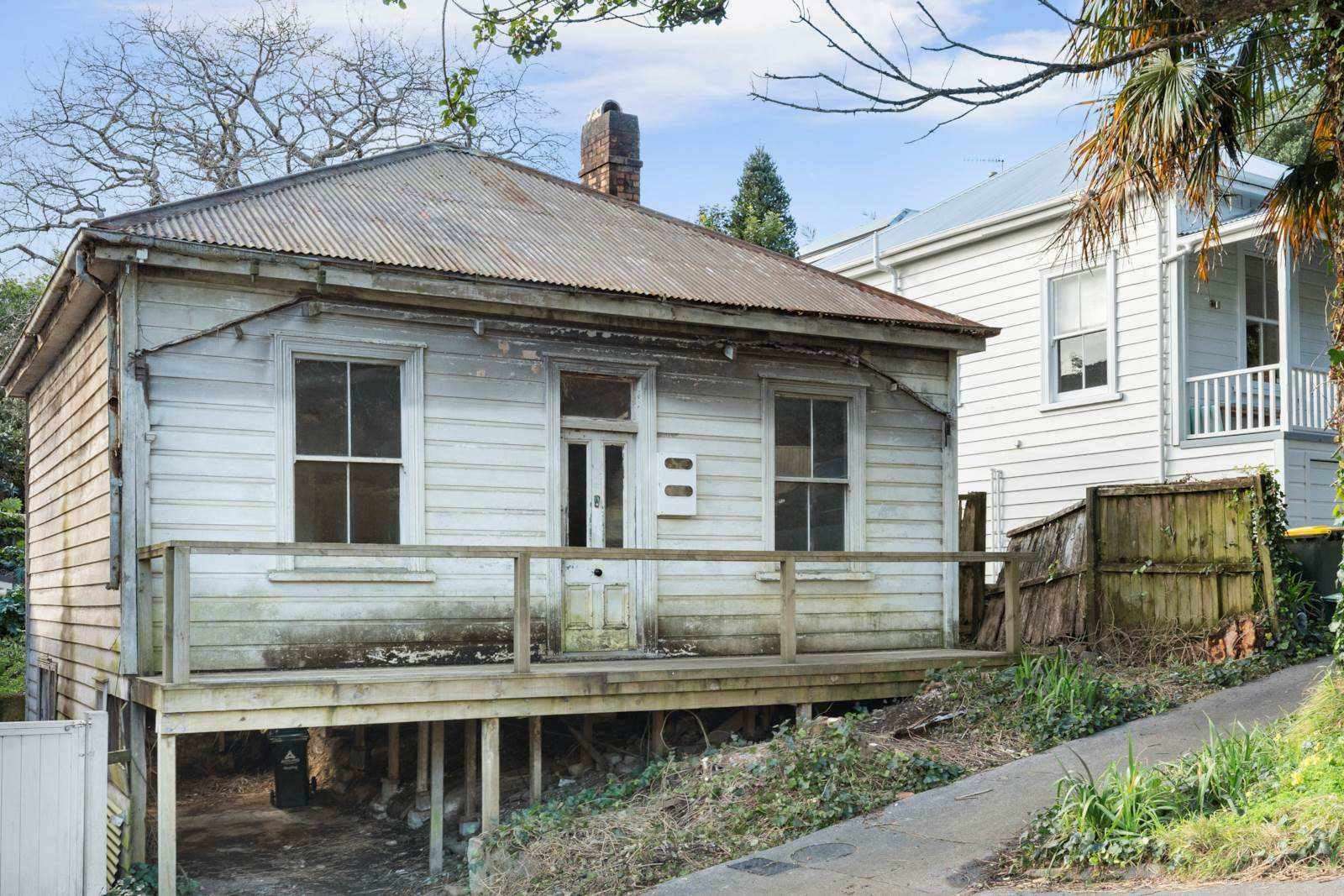 A smartly renovated cottage on Elam Street, in Parnell, Auckland, attracted a lot of heat at Barfoot & Thompson's auction last week. Photo / Supplied