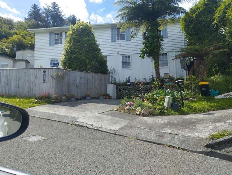 24A Thurleigh Grove Karori_0