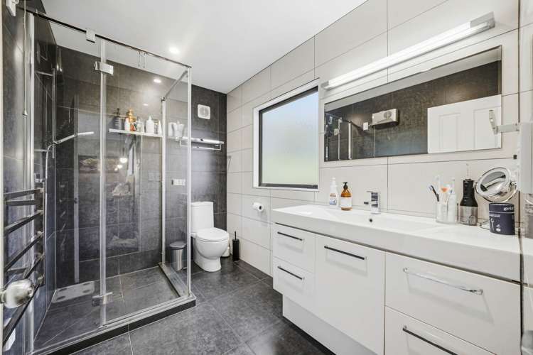 5 Cricklade Terrace Windsor Park_15