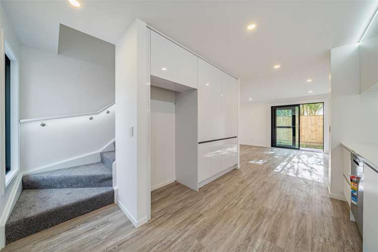 17 Elina Way_4