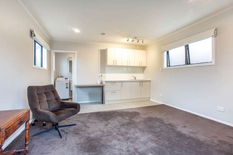 92 Ash Street Avondale_14