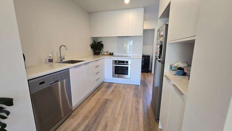  5 Mcgrath Way Taitā_6