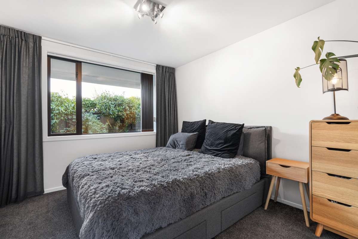 2/11 Moana Street_3
