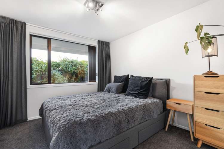 2/11 Moana Street Somerfield_8