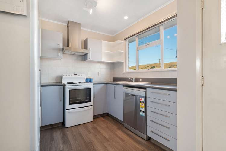 5 Moana Crescent Redwoodtown_3